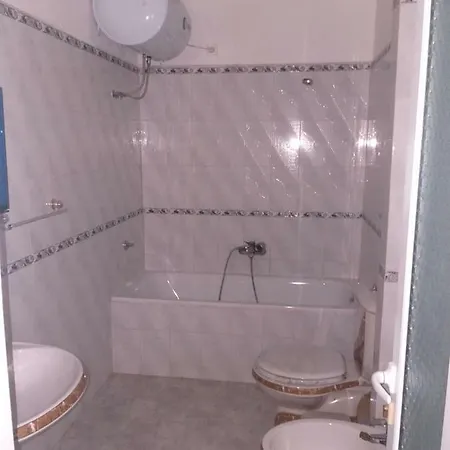 Bujtina Harshiu بيت ضيافة